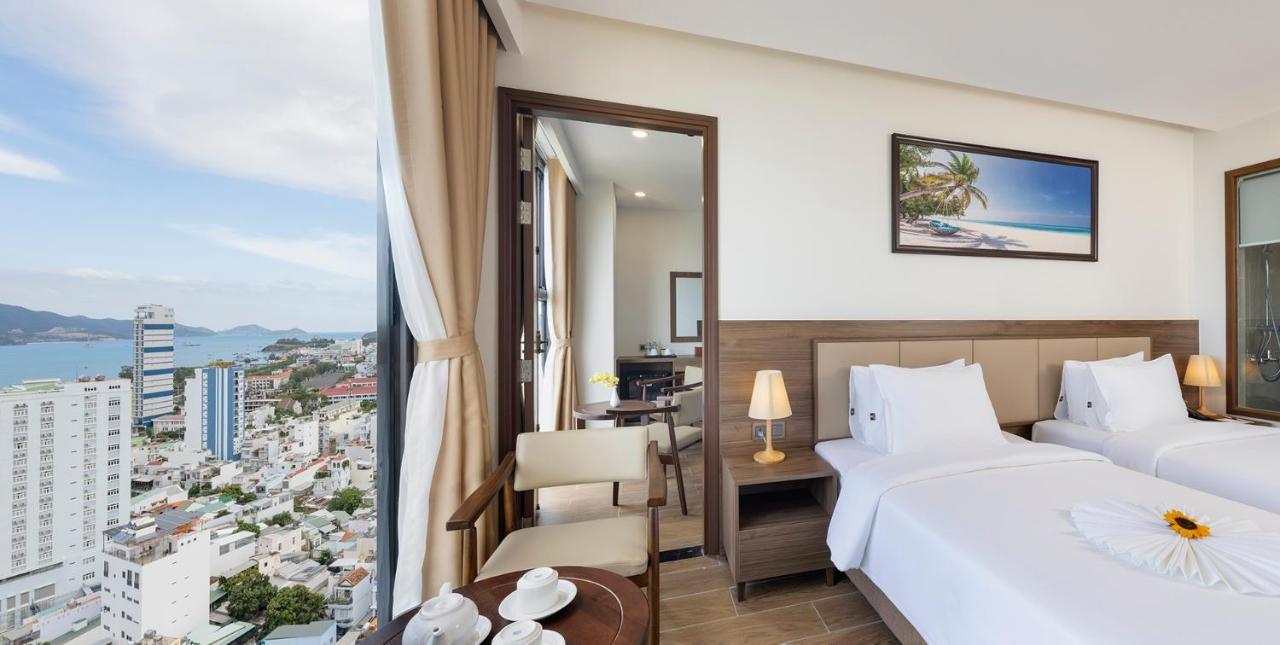 Miracle Luxury Nha Trang Exterior foto