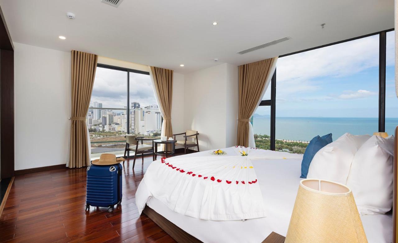 Miracle Luxury Nha Trang Exterior foto