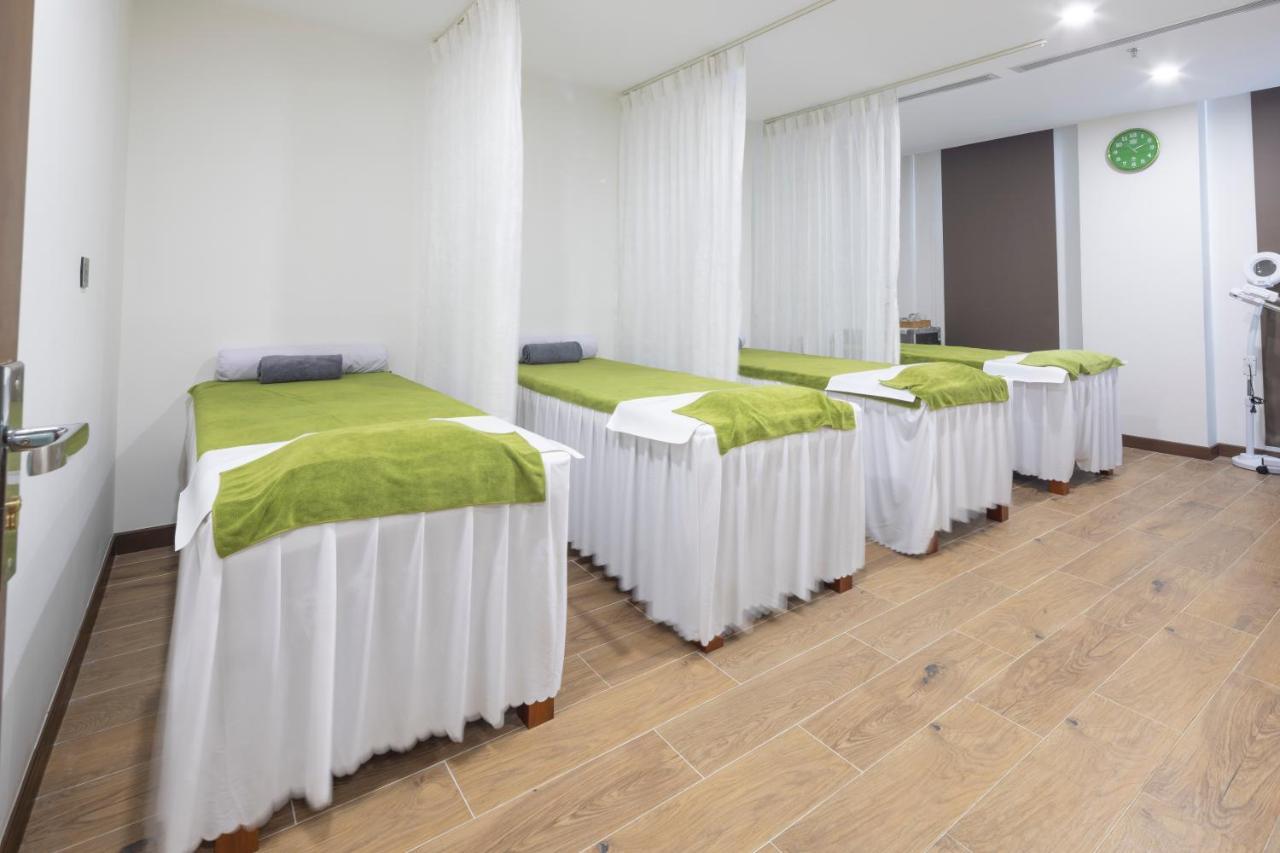 Miracle Luxury Nha Trang Exterior foto