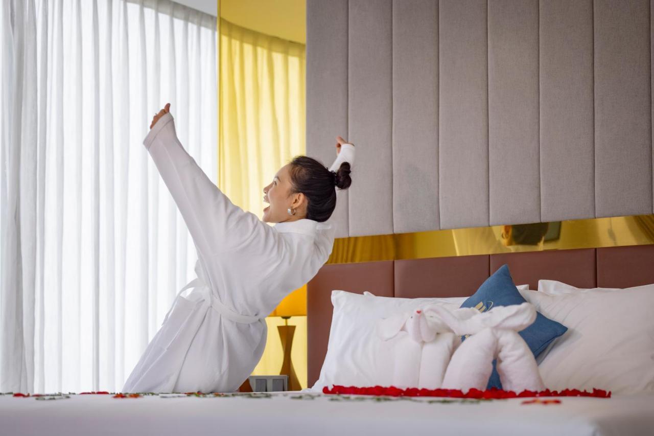 Miracle Luxury Nha Trang Exterior foto